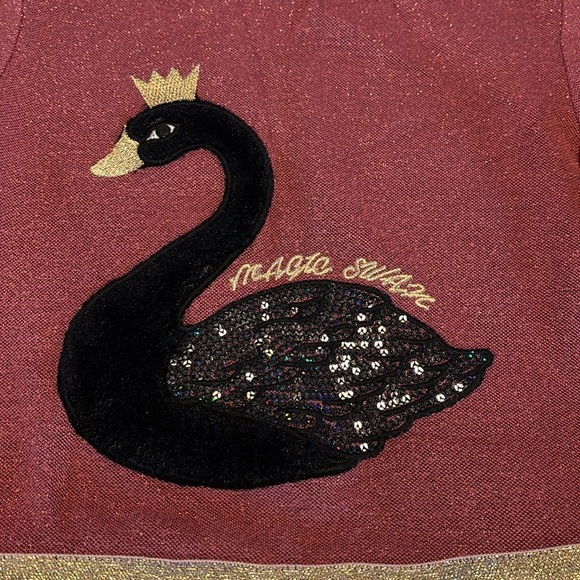 Elegant Hot Pink Long Sleeve Dress with Swan Design - Picture 2 of 3